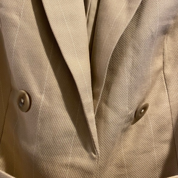 Express Woman’s Blazer - Picture 8 of 10